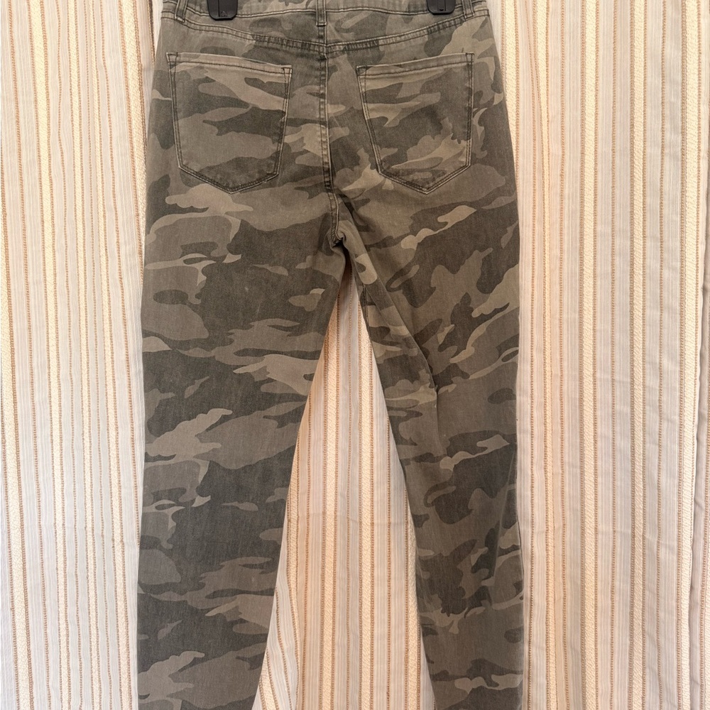 REWASH camo jeans Size 11 Juniors - Picture 3 of 8